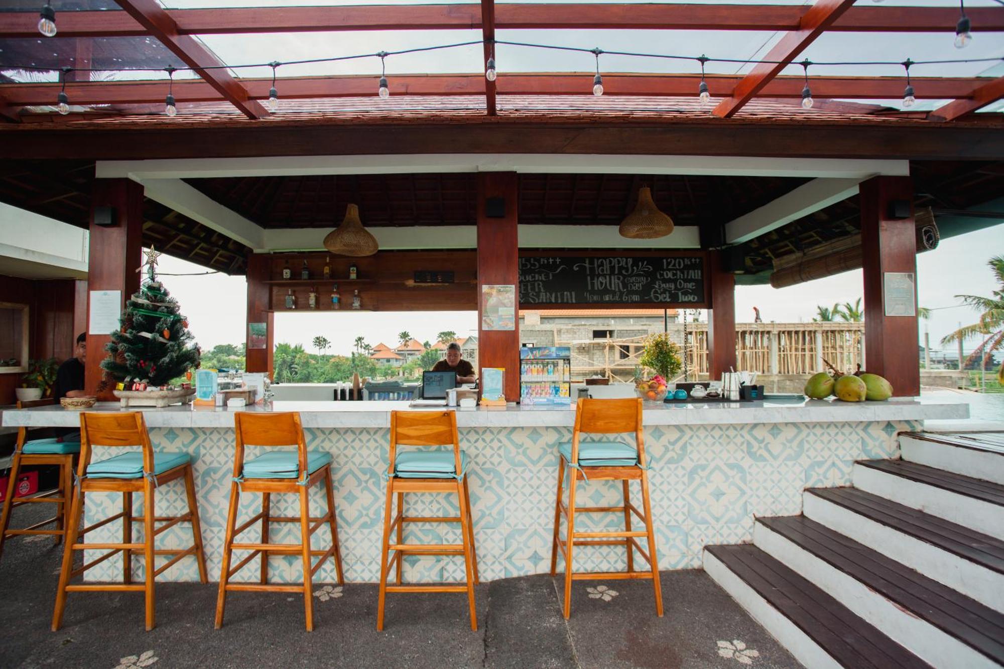 Swell Hotel, Pool Bar & Restaurant ทานาล็อต ภายนอก รูปภาพ
